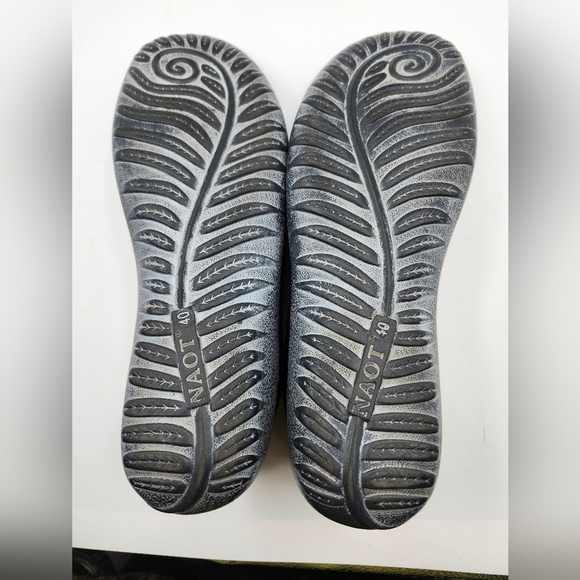 Naot Black Slip-On Strech Knit Vegan Sneakers Sz 40 - Picture 7 of 7